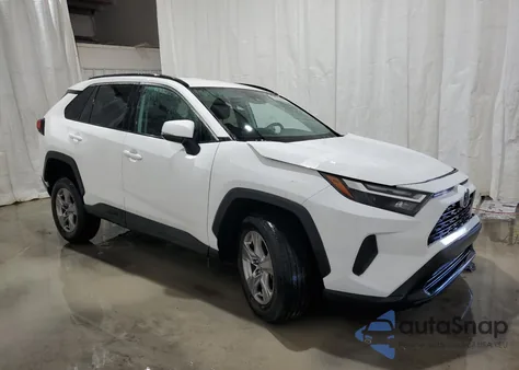 2024 Toyota Rav4 Xle from USA, damaged, VIN 2T3W1RFVXRC286299